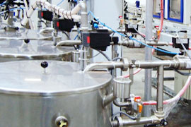 Chemický průmysl využívá bezpečná řešení s hadicovými ventily